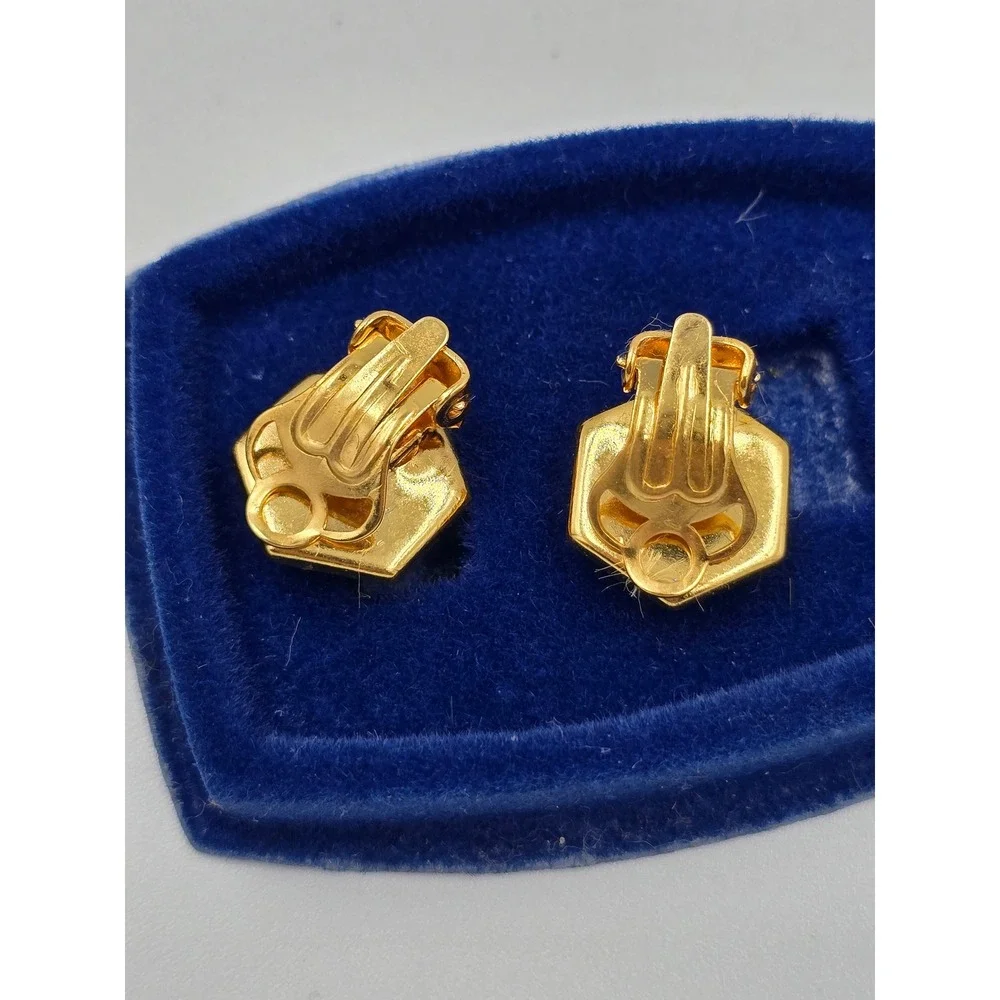 Vintage‎ Damascene Black GoldFloral Hexagon Clip-On Earrings Gold Tone Metal